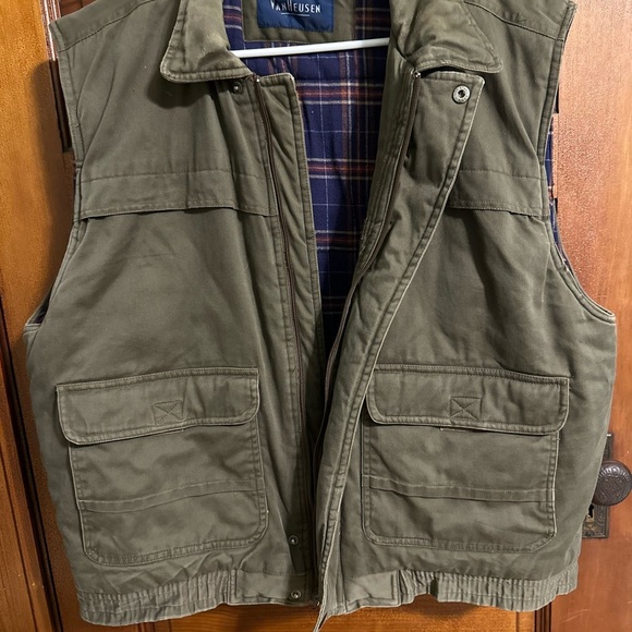 Vintage Van Heusen Outdoor Cargo Vest Jacket Men Size X-Large~Preowned - Picture 9 of 14